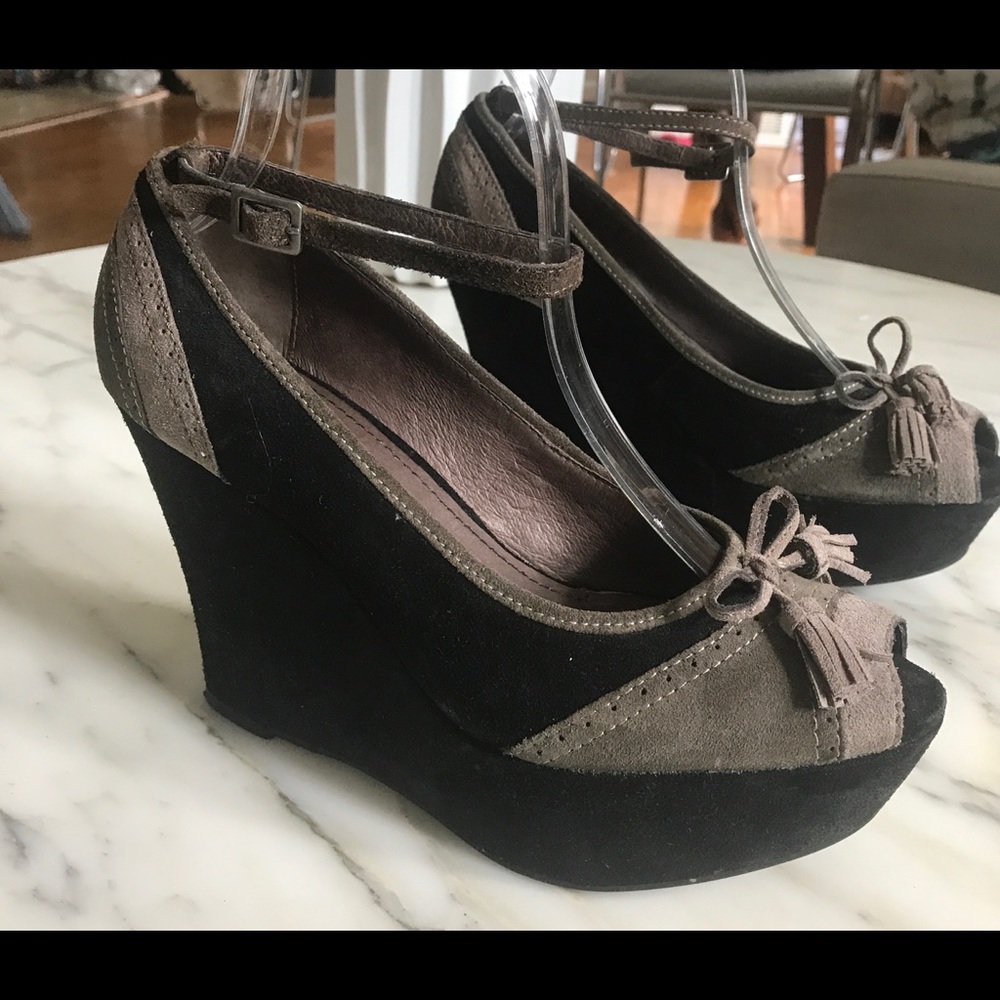 Brand New Nicole Peep Toe Platform with Tassel Sz 8.5 Dark Academia Preppy Nerd